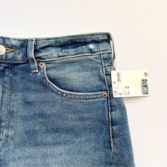 H&M Denim Shorts - Picture 3 of 4